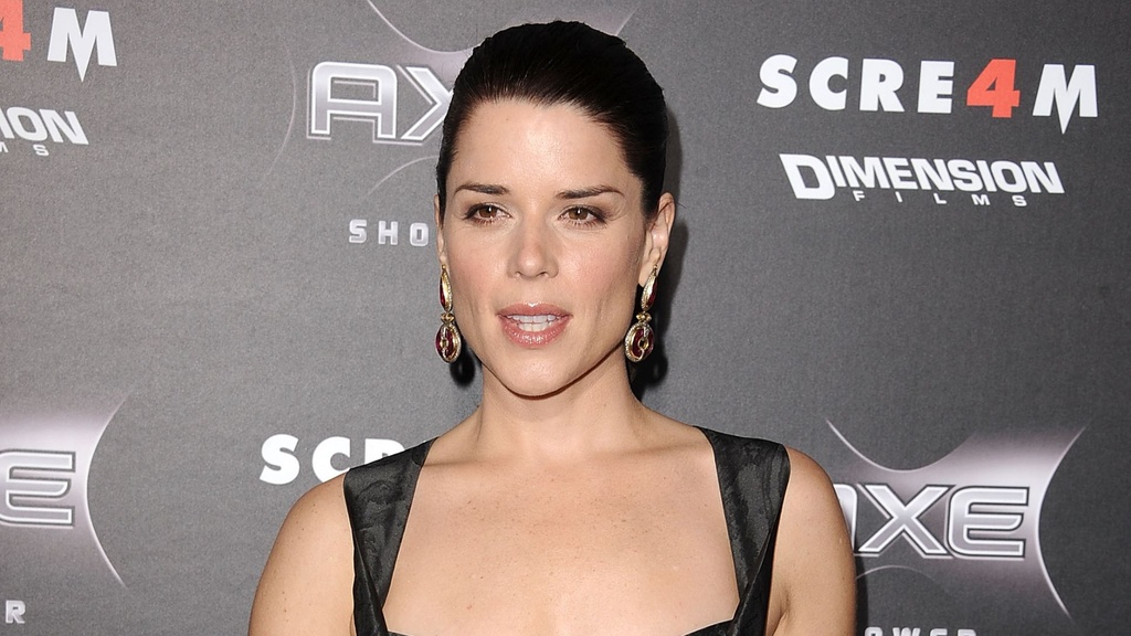 Neve Campbell